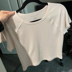 White/cream American Eagle shirt